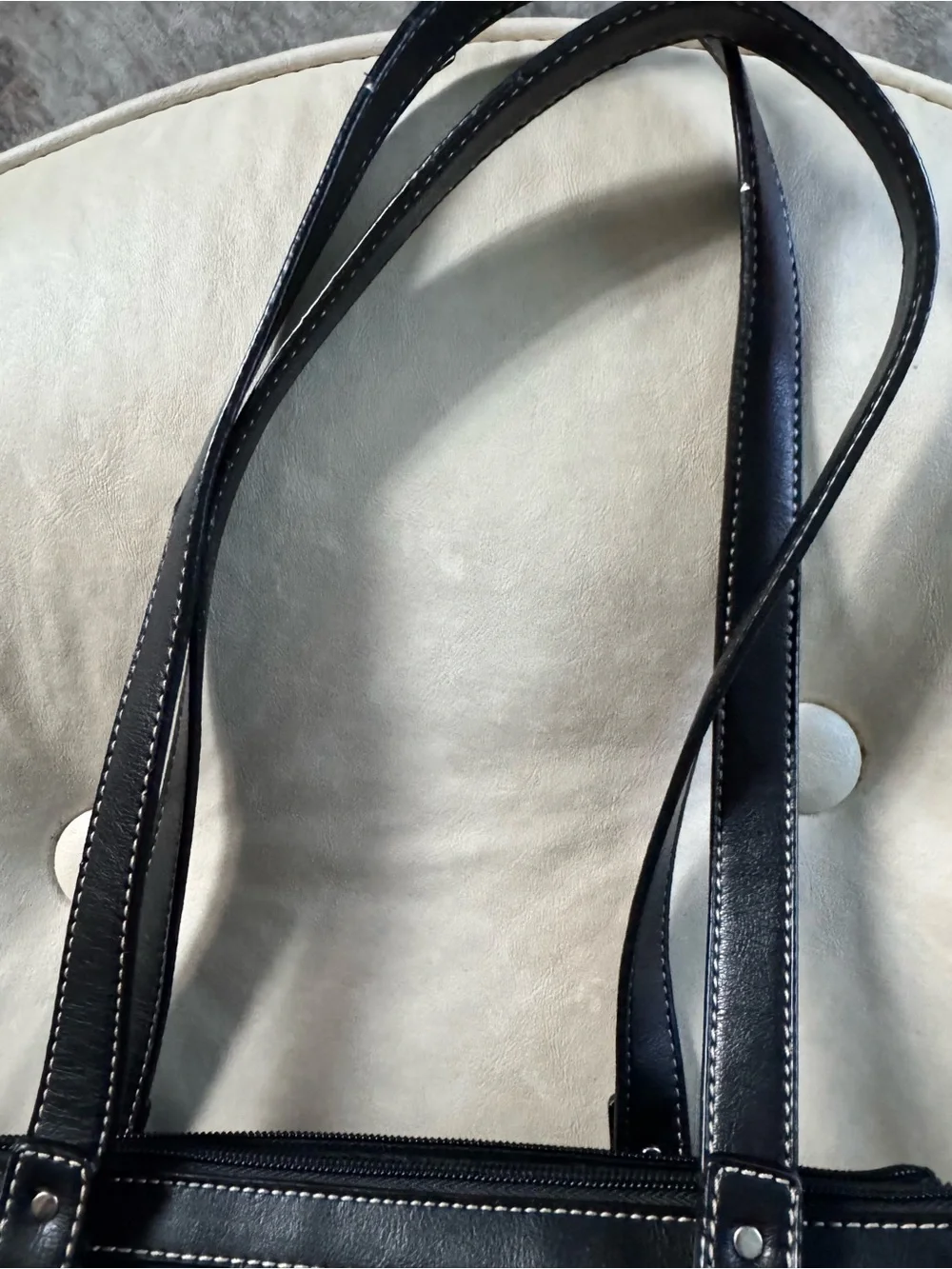 Vintage NWOT Etienne Aigner Black Shoulder Bag with Contrast Stitching NWOT